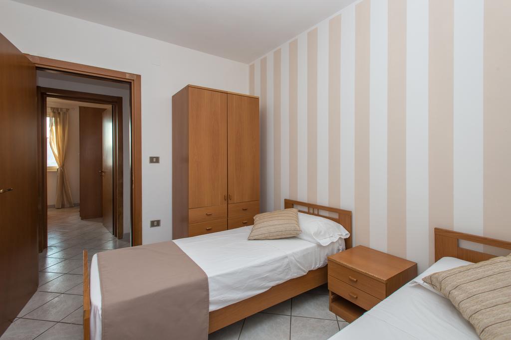 Blu Side Hotel & Residence Torre San Giovanni Ugento Exterior foto