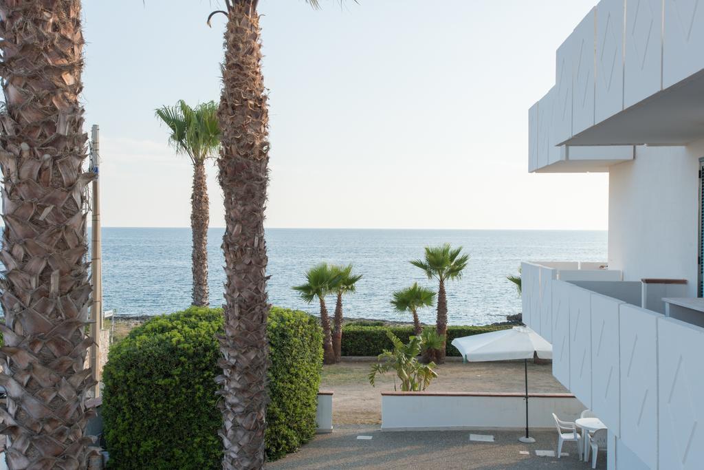 Blu Side Hotel & Residence Torre San Giovanni Ugento Exterior foto