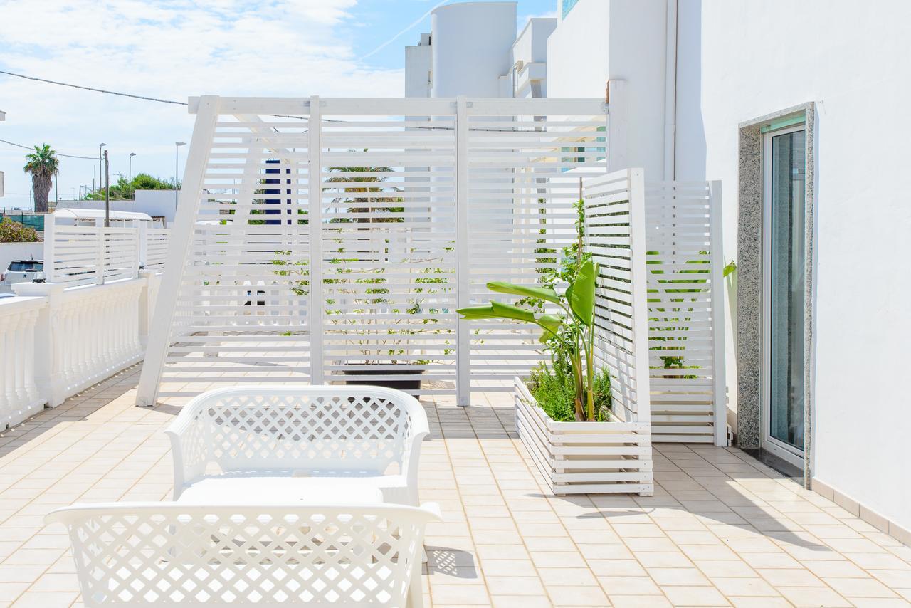 Blu Side Hotel & Residence Torre San Giovanni Ugento Exterior foto